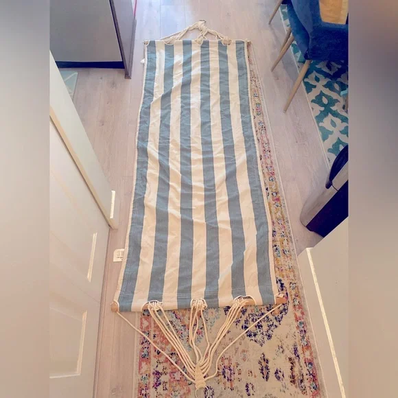 Detailed hammock - Picture 1 of 3